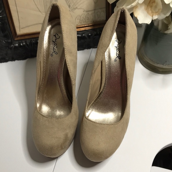 Tan Suede High Heels - Picture 2 of 4